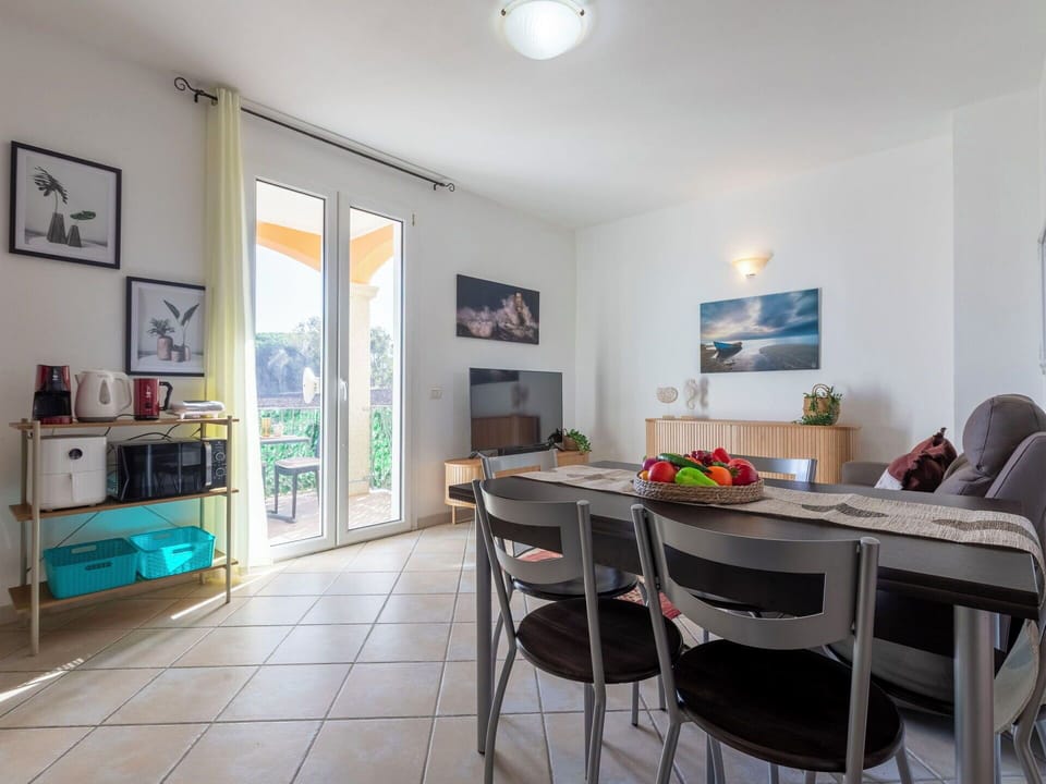 Furniture, Chair, Flooring, Interior Design, Table, Floor, Apartment, Kitchen & Dining Room Table, Dining Room, Shade