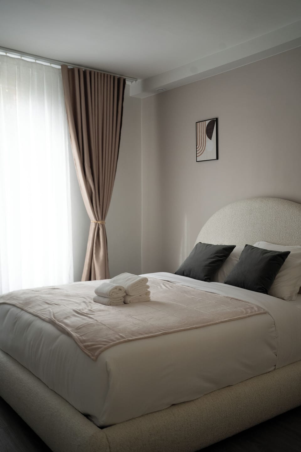 Comfort Double Room, City View | In-room safe, desk, laptop workspace, free WiFi