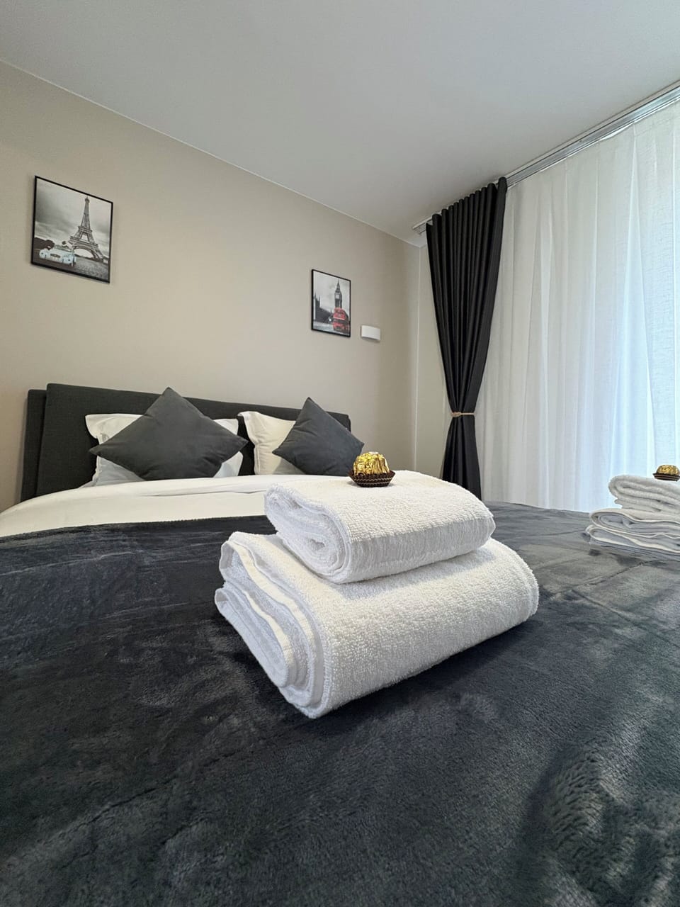 Comfort Double Room, City View | In-room safe, desk, laptop workspace, free WiFi