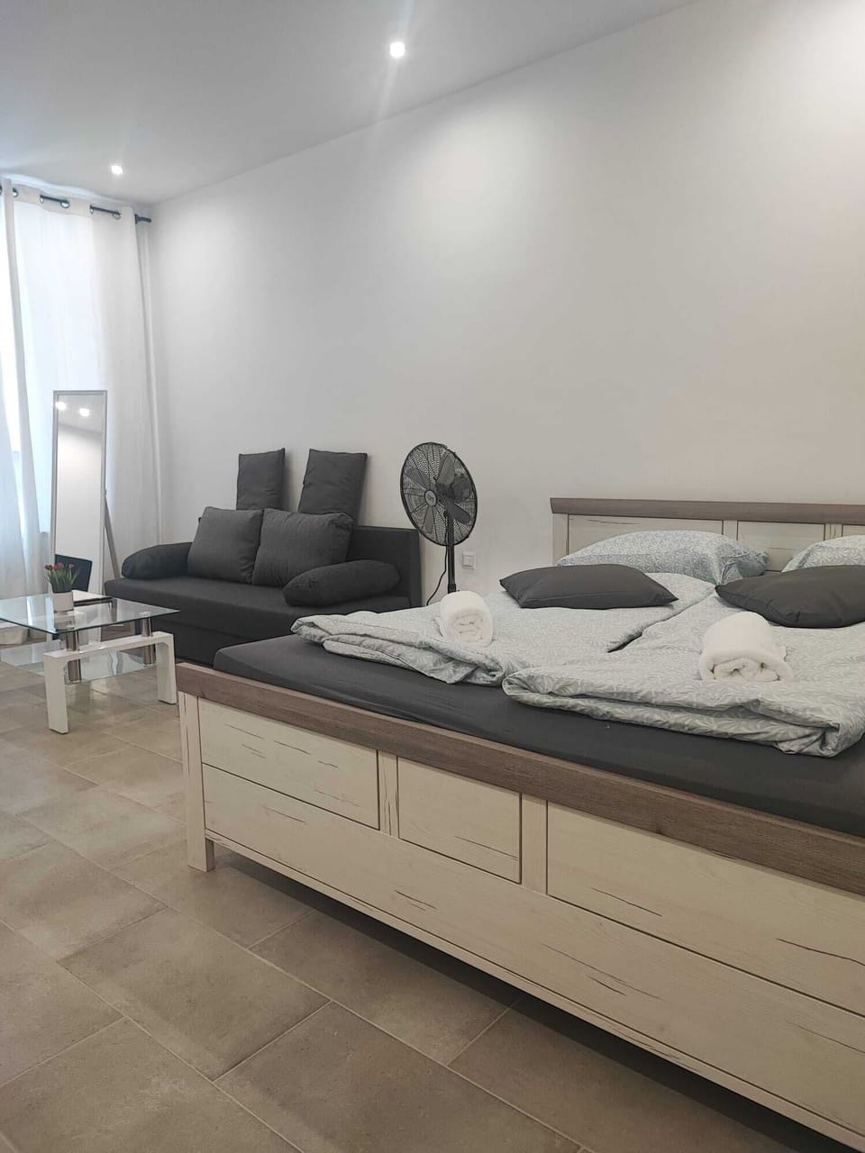 Basic Apartment | Interior