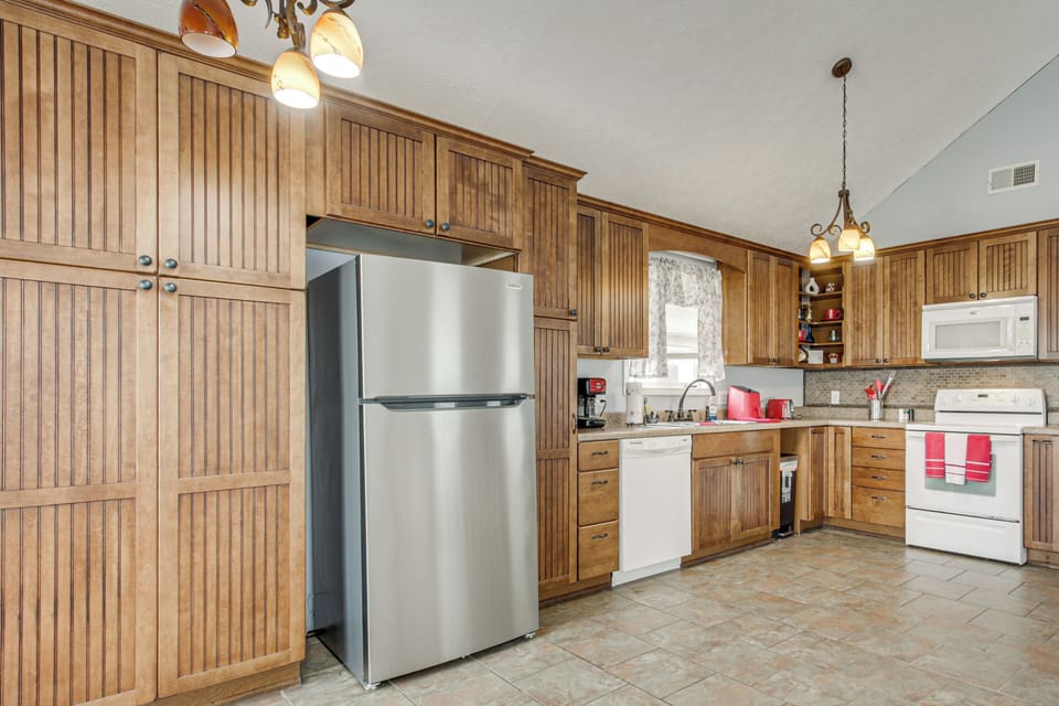 House (3 Bedrooms) | Interior