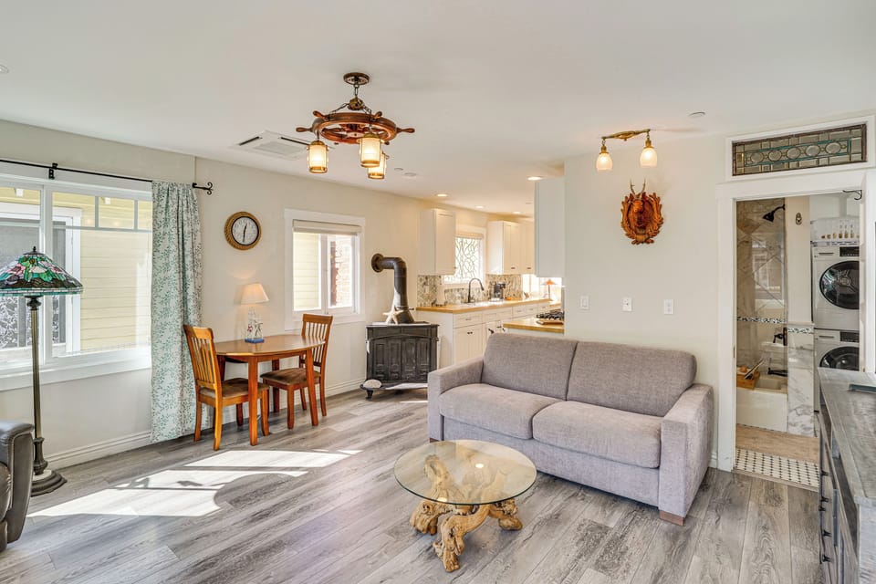 House (2 Bedrooms) | Interior