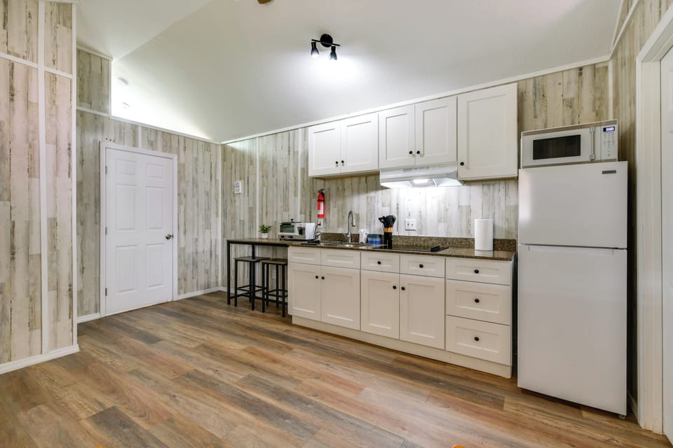 Cottage (2 Bedrooms) | Interior