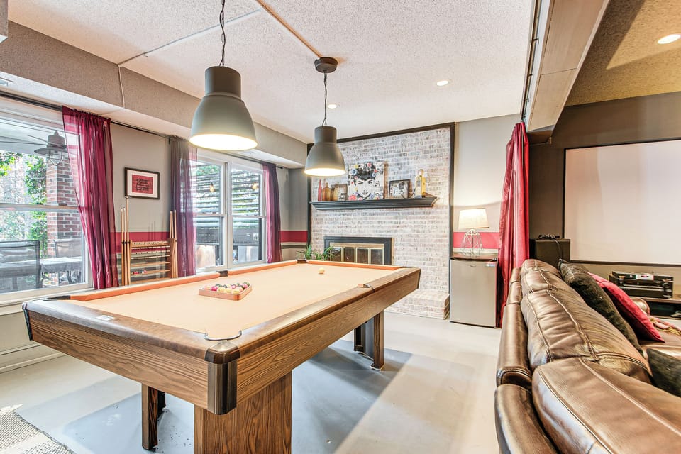 House (4 Bedrooms) | Front of property