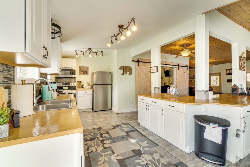 House (2 Bedrooms) | Interior