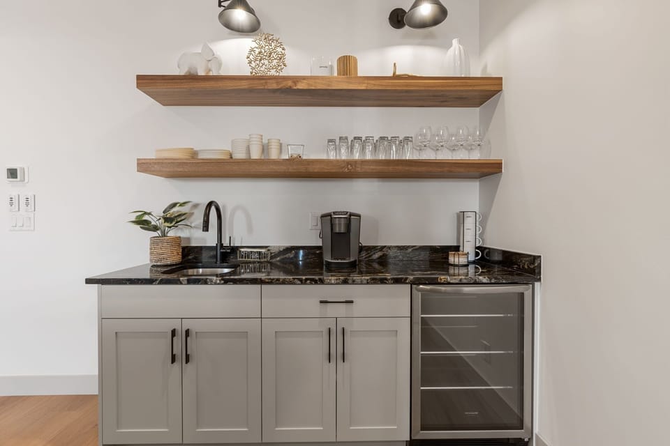 Townhome, 6 Bedrooms | Interior