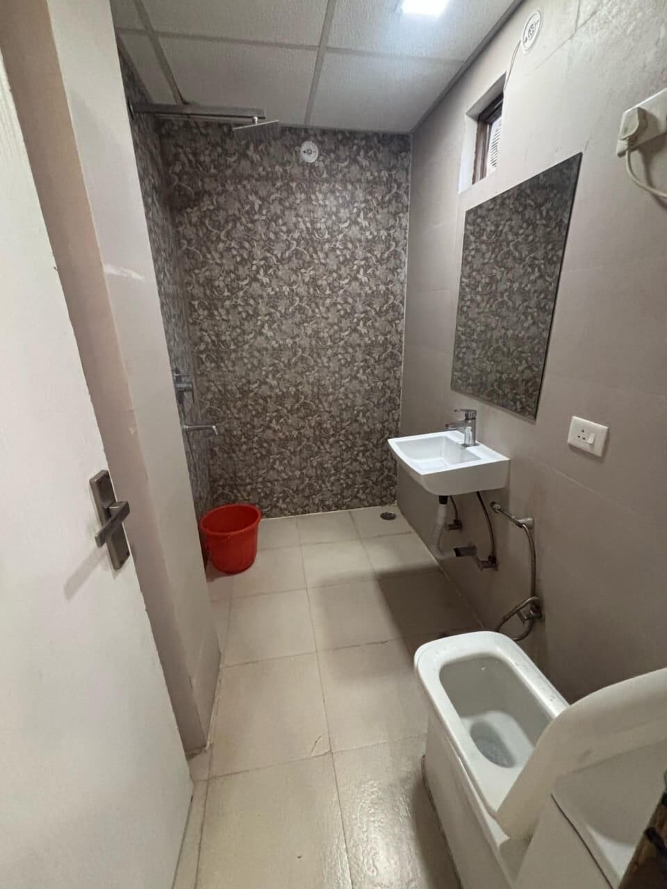 Deluxe Double Room | Bathroom