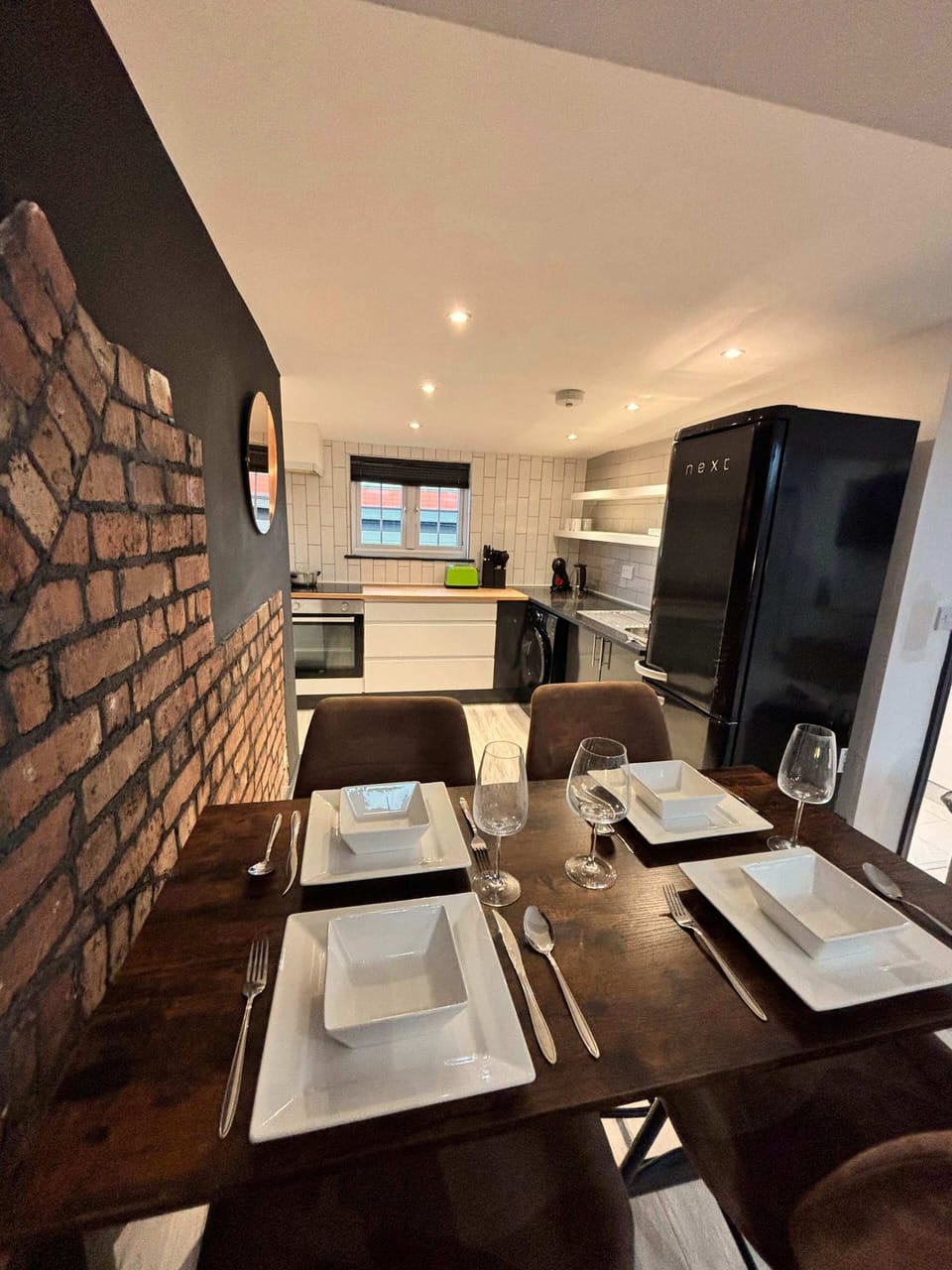 Share moments of meals with crockery, cutlery and glassware to hand