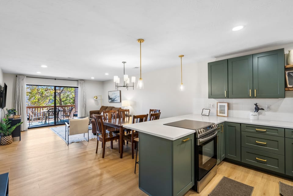 Welcome to Avondale Hideaway!​