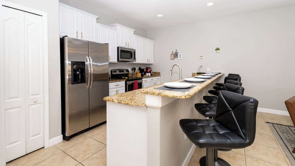 Townhome, Multiple Beds, Pool Access, Pool View (Sunset Chic at Paradise Palms) | Private kitchen