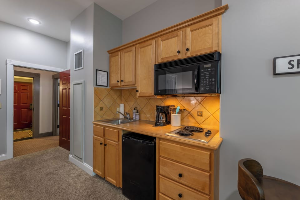 Studio kitchenette