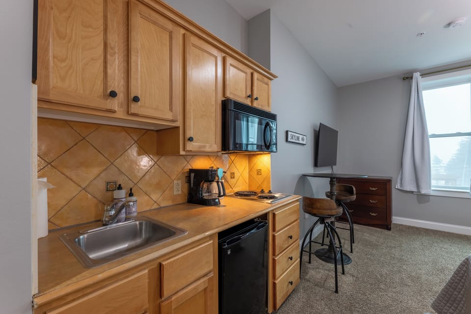 Studio kitchenette