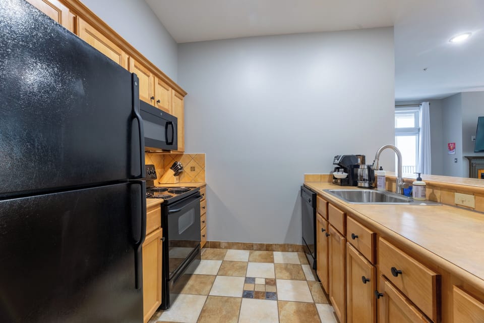 Well equipped kitchen