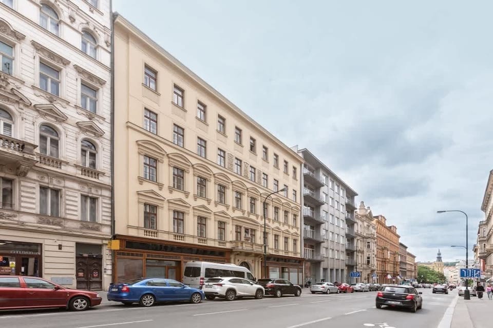 The buildig from the street view