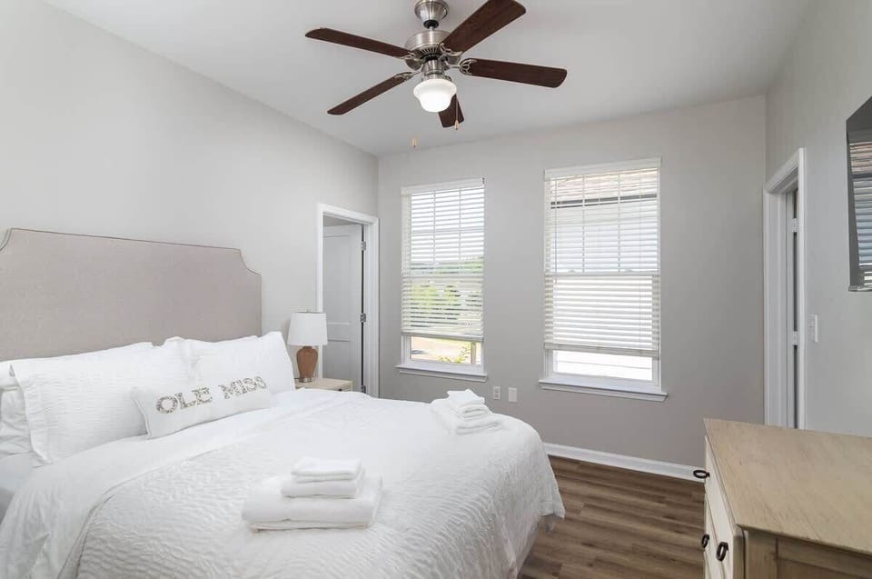 Upstairs queen bedroom with private bath and adjoining closet.