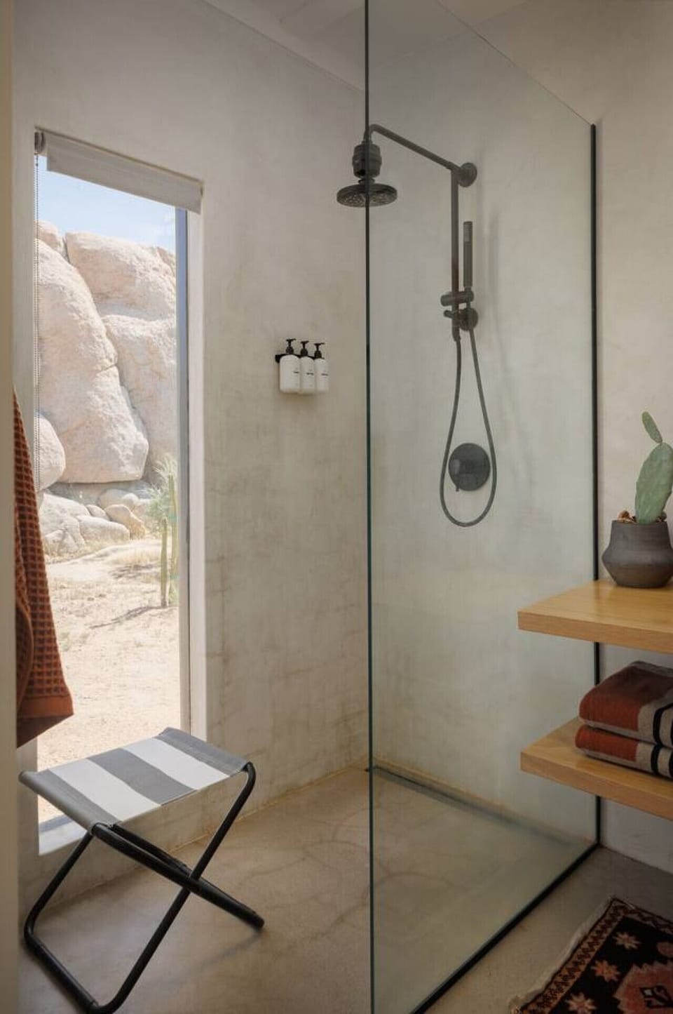 Spa quality bathroom