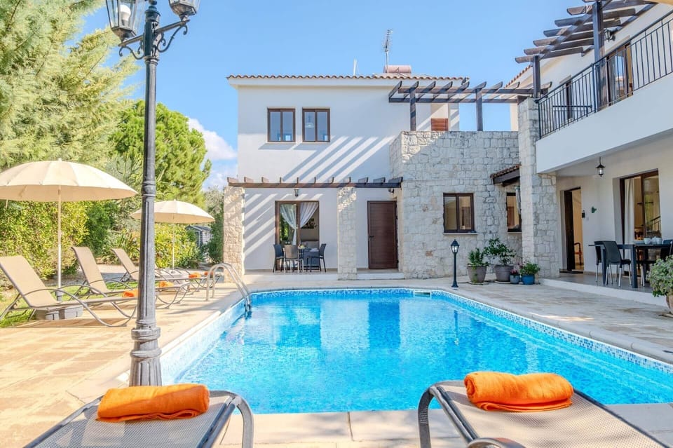 Villa Oliva image