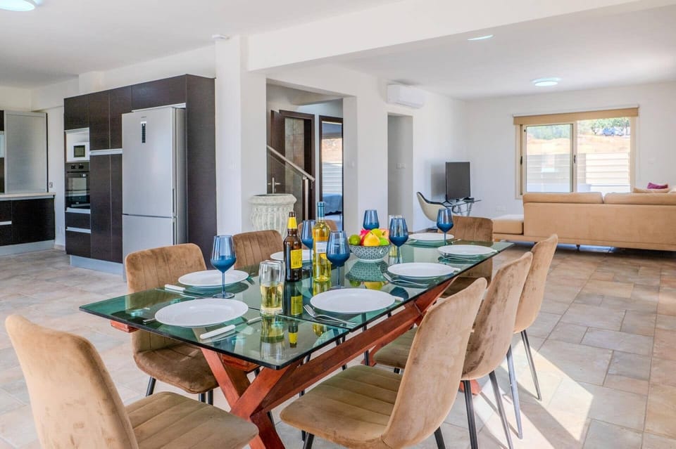 Villa Marilia image