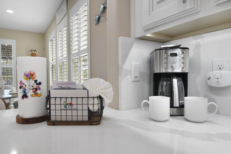 House (6 Bedrooms) | Private kitchen | Dishwasher, highchair