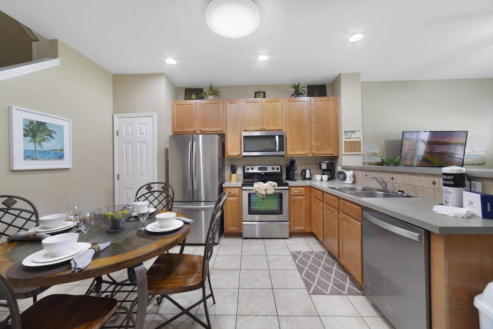 House (3 Bedrooms) | Private kitchen | Dishwasher, coffee/tea maker, electric kettle, highchair