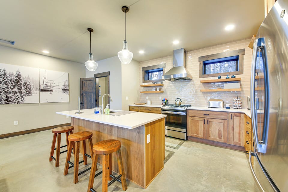 Kitchen | Coffee Maker | 3rd Floor