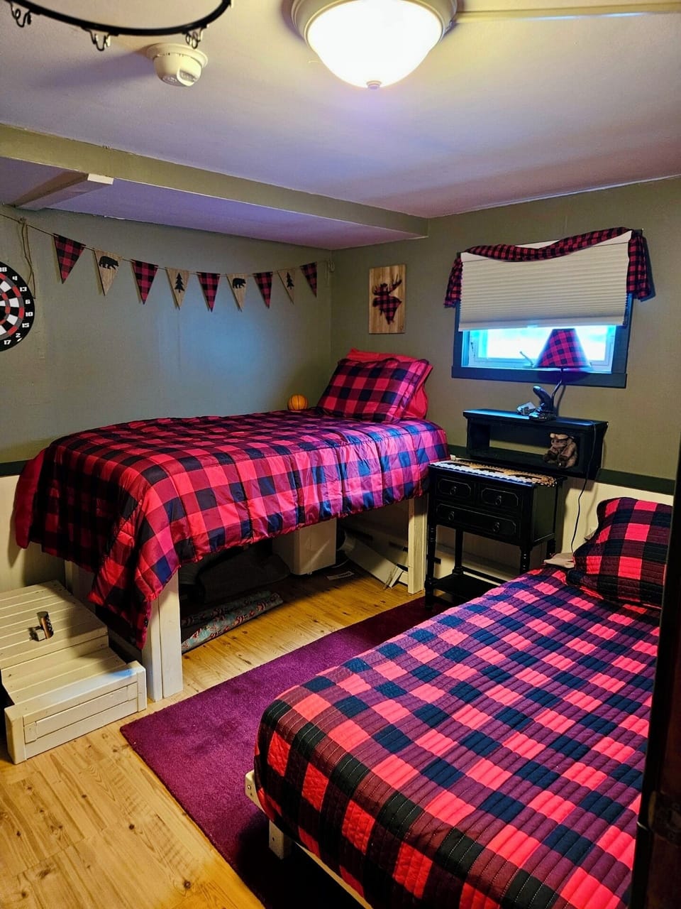 Twin Bedroom