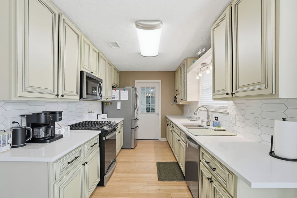 Fully equipped spacious kitchen