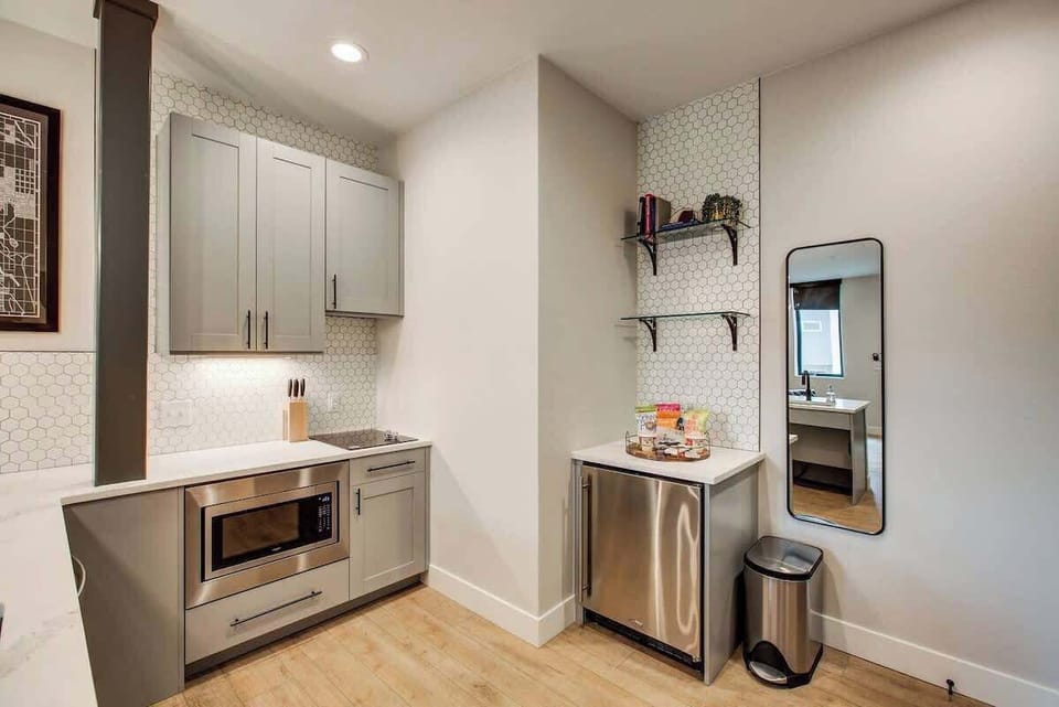 Room 1- Fully Stocked Kitchen