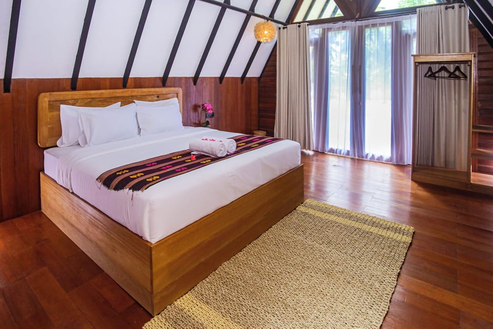 Traditional Double Room, Balcony, Park View | Free WiFi