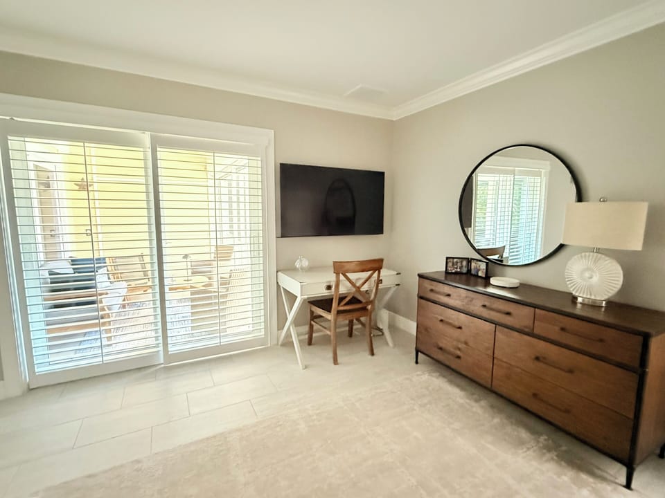 Primary suite