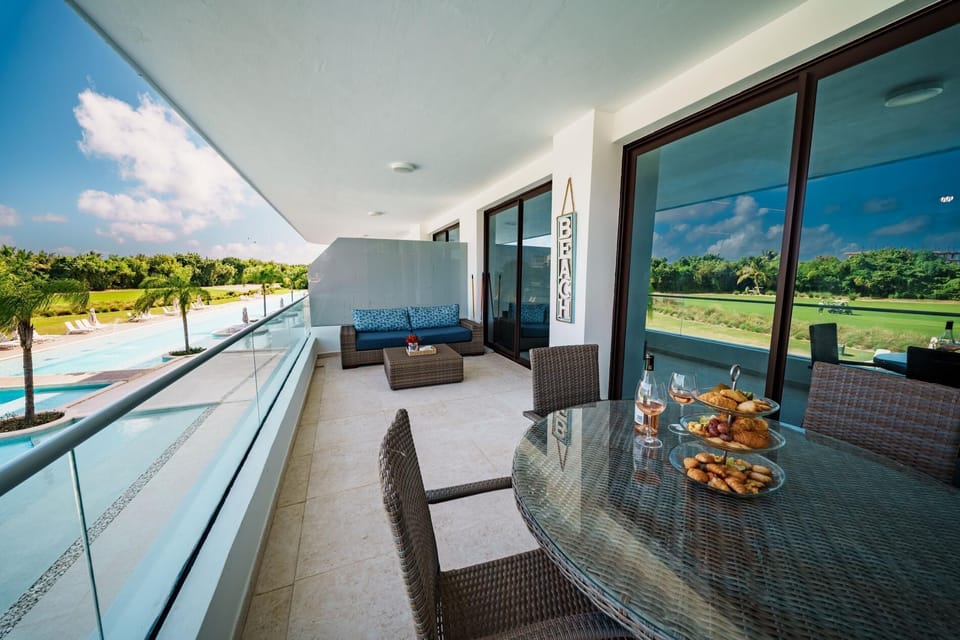 Vista Boho – 2BR w/ Golf View + Pool & Beach Acces (2795)