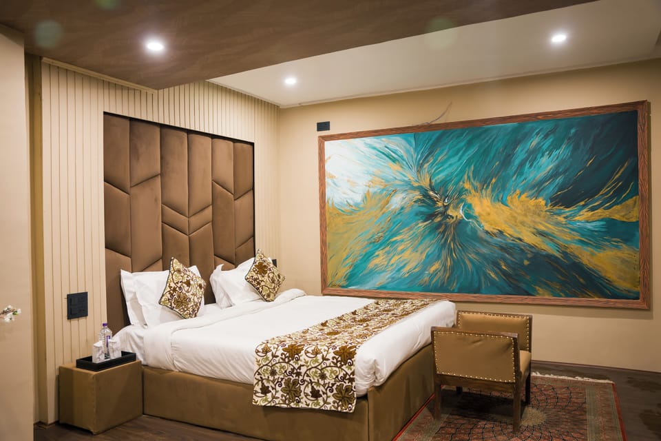 Executive Double Room | Premium bedding, minibar, laptop workspace, free WiFi