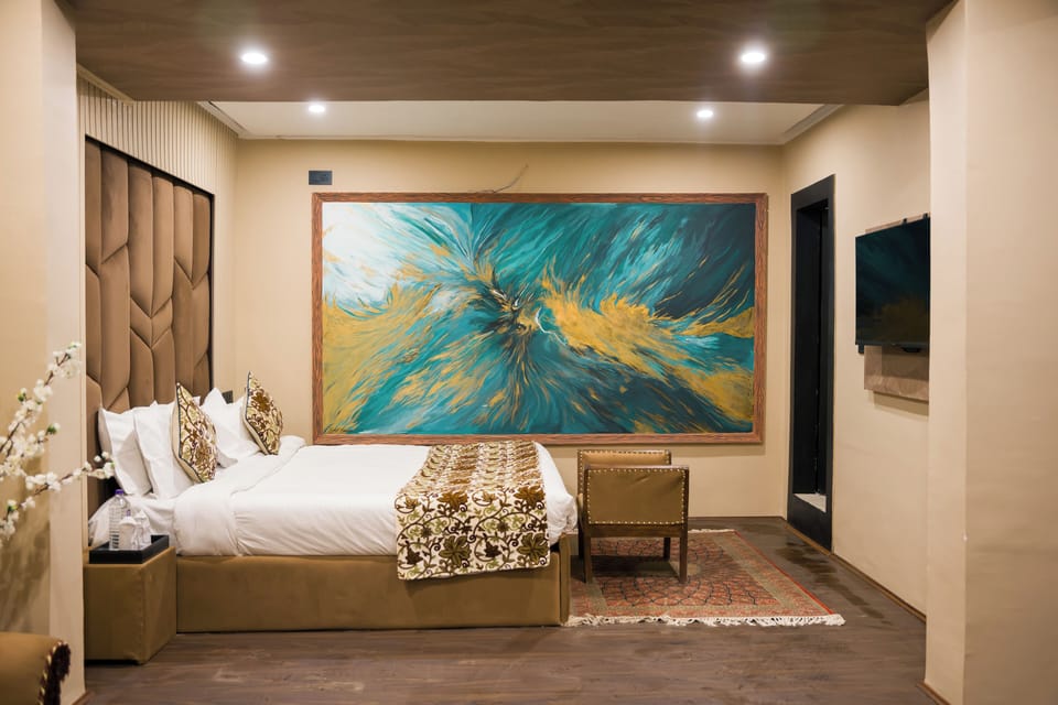 Executive Double Room | Premium bedding, minibar, laptop workspace, free WiFi