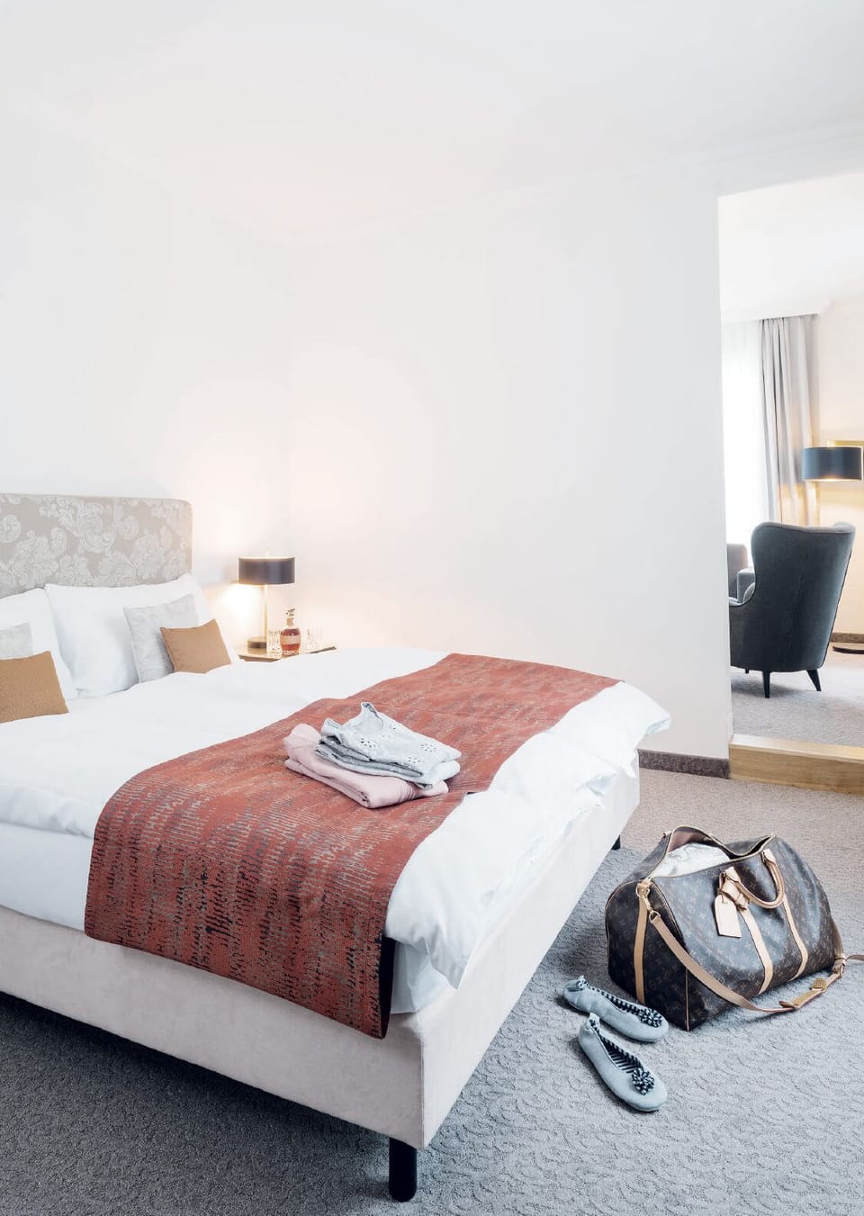 Romantic Suite, Hill View | In-room safe, laptop workspace, blackout drapes, WiFi (free)