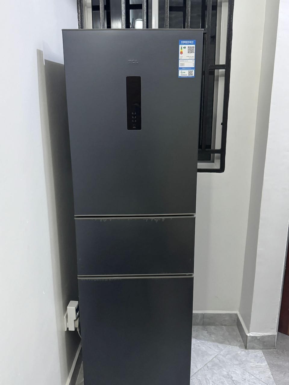 Deluxe Apartment, City View | Private kitchen | Fridge, microwave, oven, stovetop