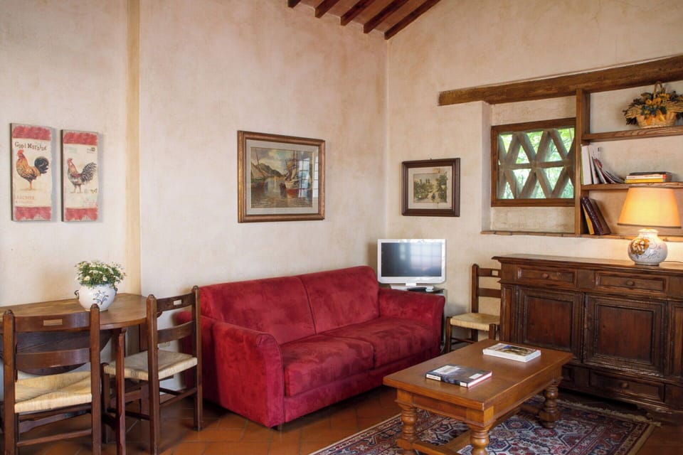 Autumn, Living Room, Spring, Summer