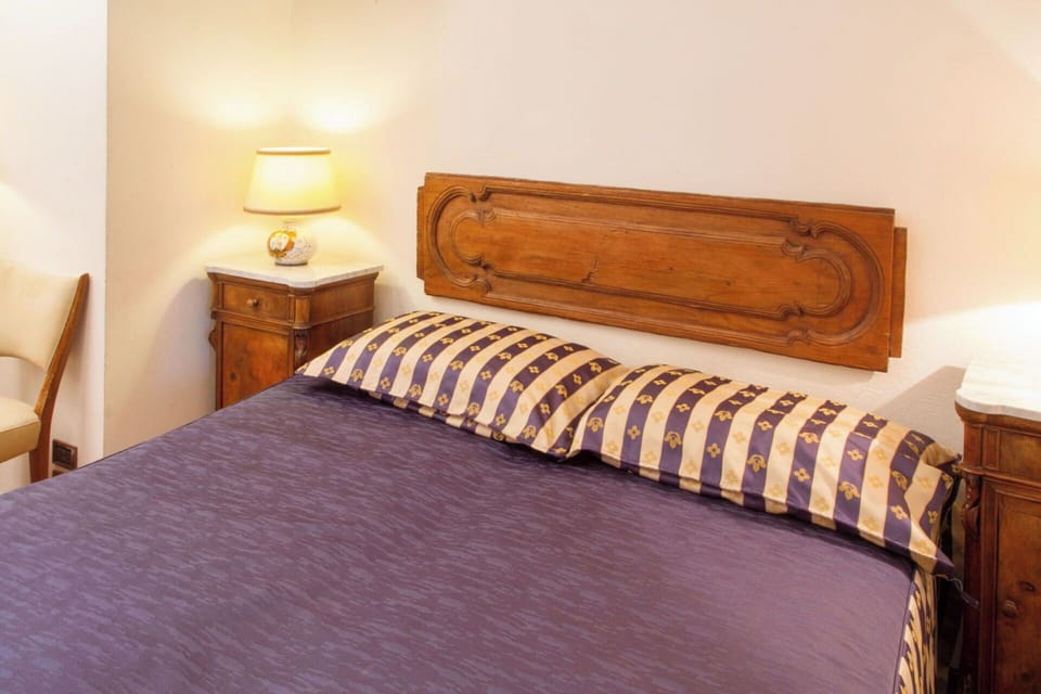 Autumn, Bedroom, Spring, Summer