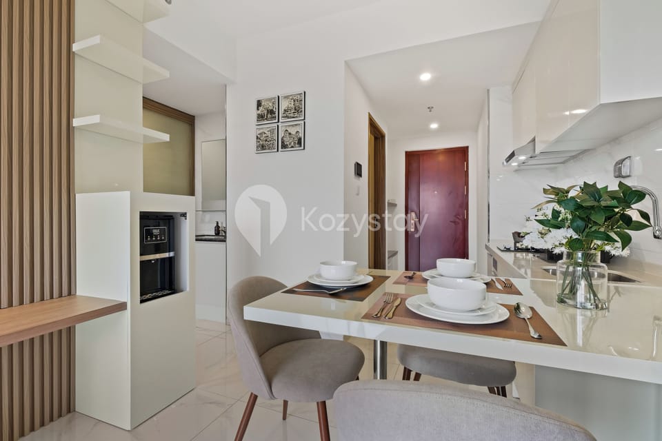 Apartment, 2 Bedrooms, City View | Dining room