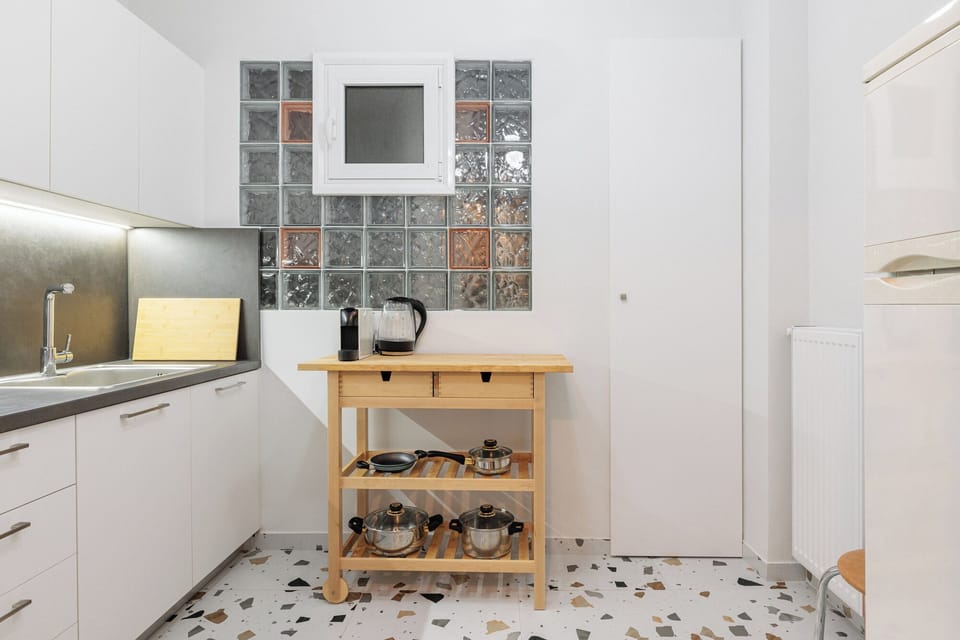 Apartment, 2 Bedrooms, Balcony, City View | Private kitchen | Full-size fridge, oven, stovetop, coffee/tea maker