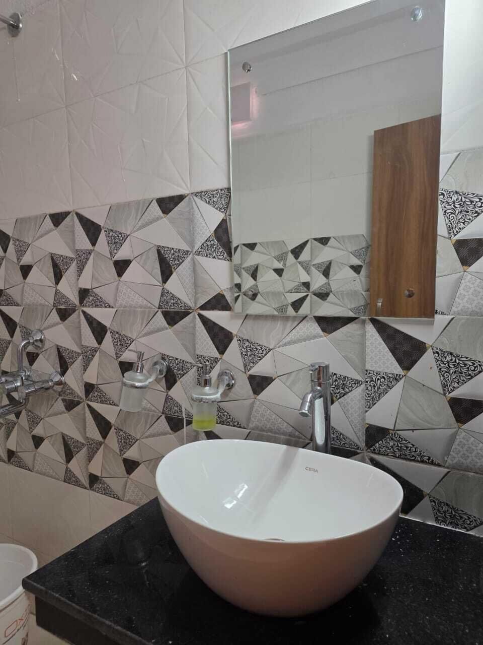 Deluxe Room, City View | Bathroom | Shower