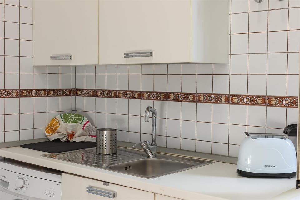 Apartment | Private kitchen | Microwave