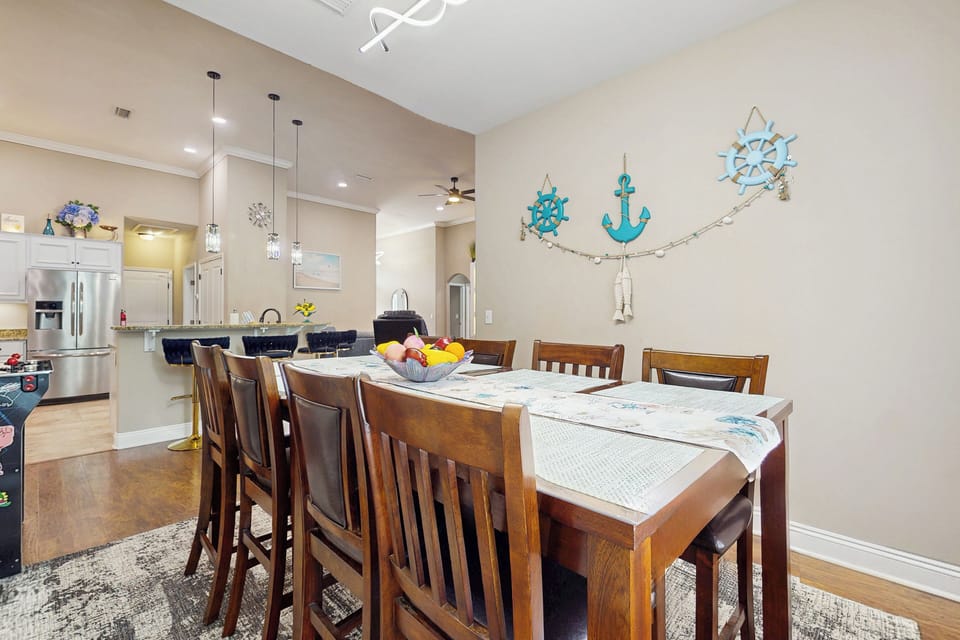 House (5 Bedrooms) | Interior