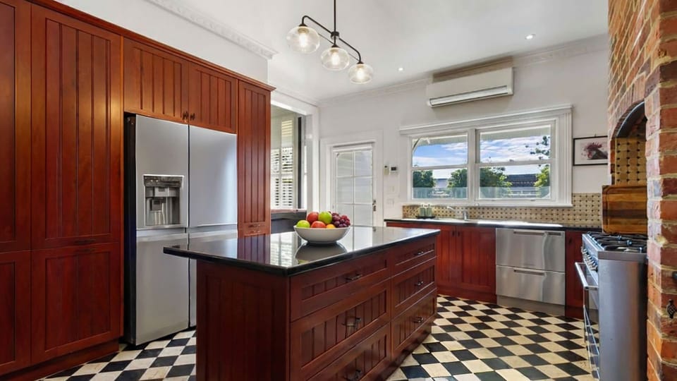 Charming Heritage Retreat | Kitchen | Dishwasher | Microwave | Air conditioning | Fridge | Gas cooktop