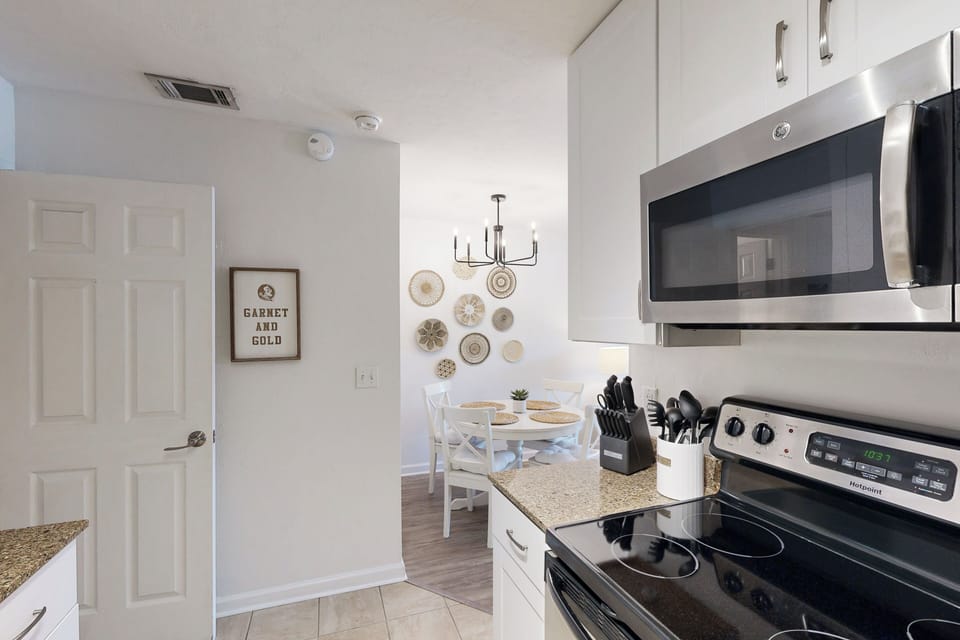 Apartment (1 Bedroom) | Interior