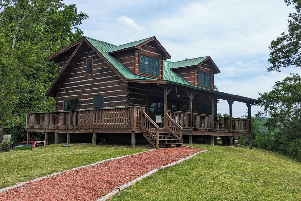 House (3 Bedrooms) | Front of property