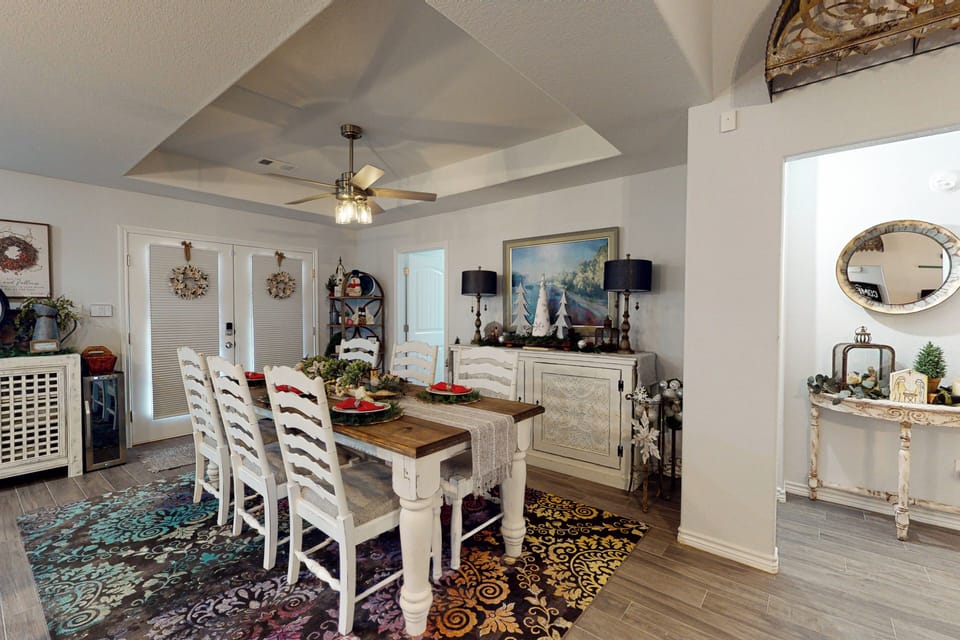 House (3 Bedrooms) | Interior