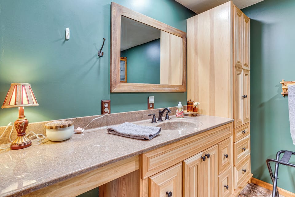 'mule Creek Lodge' Rural Stay Near Coldwater Lake Cottage in Kansas