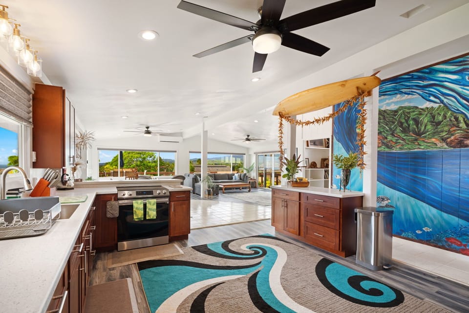 Hale O'Kapeka's open layout makes it easy to cook, eat, and hang together without bumping into each other.