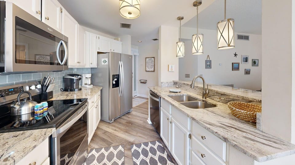 Fully Stocked Kitchen