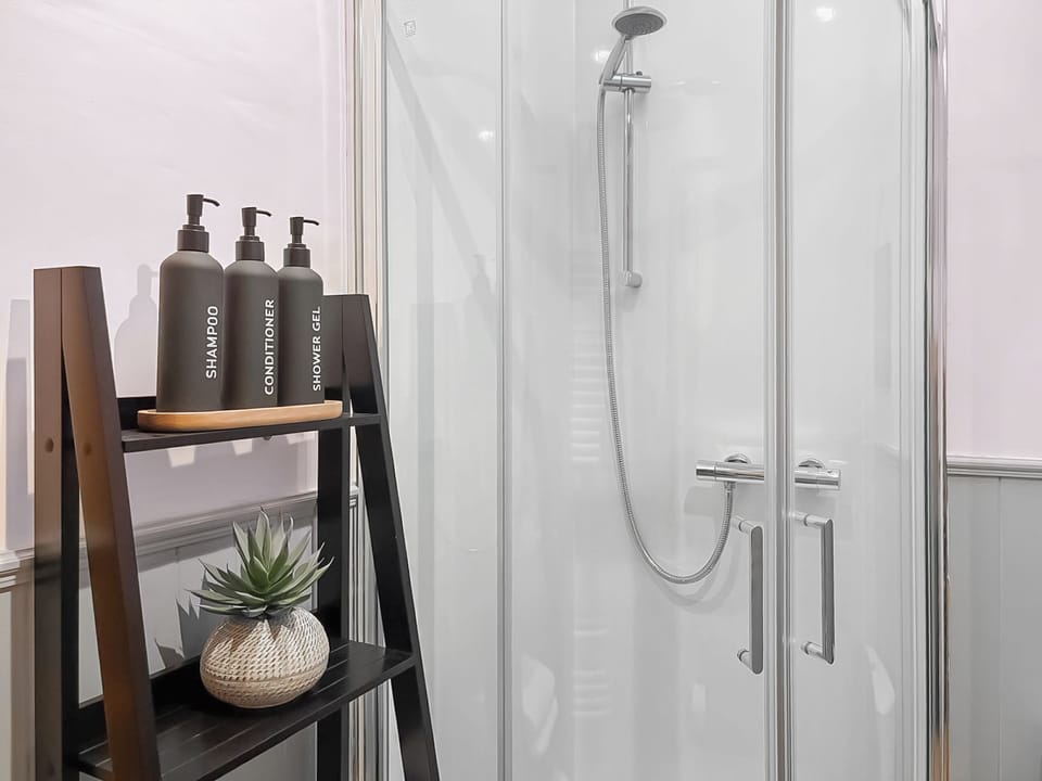 Bathroom | The Coal House, Skipton